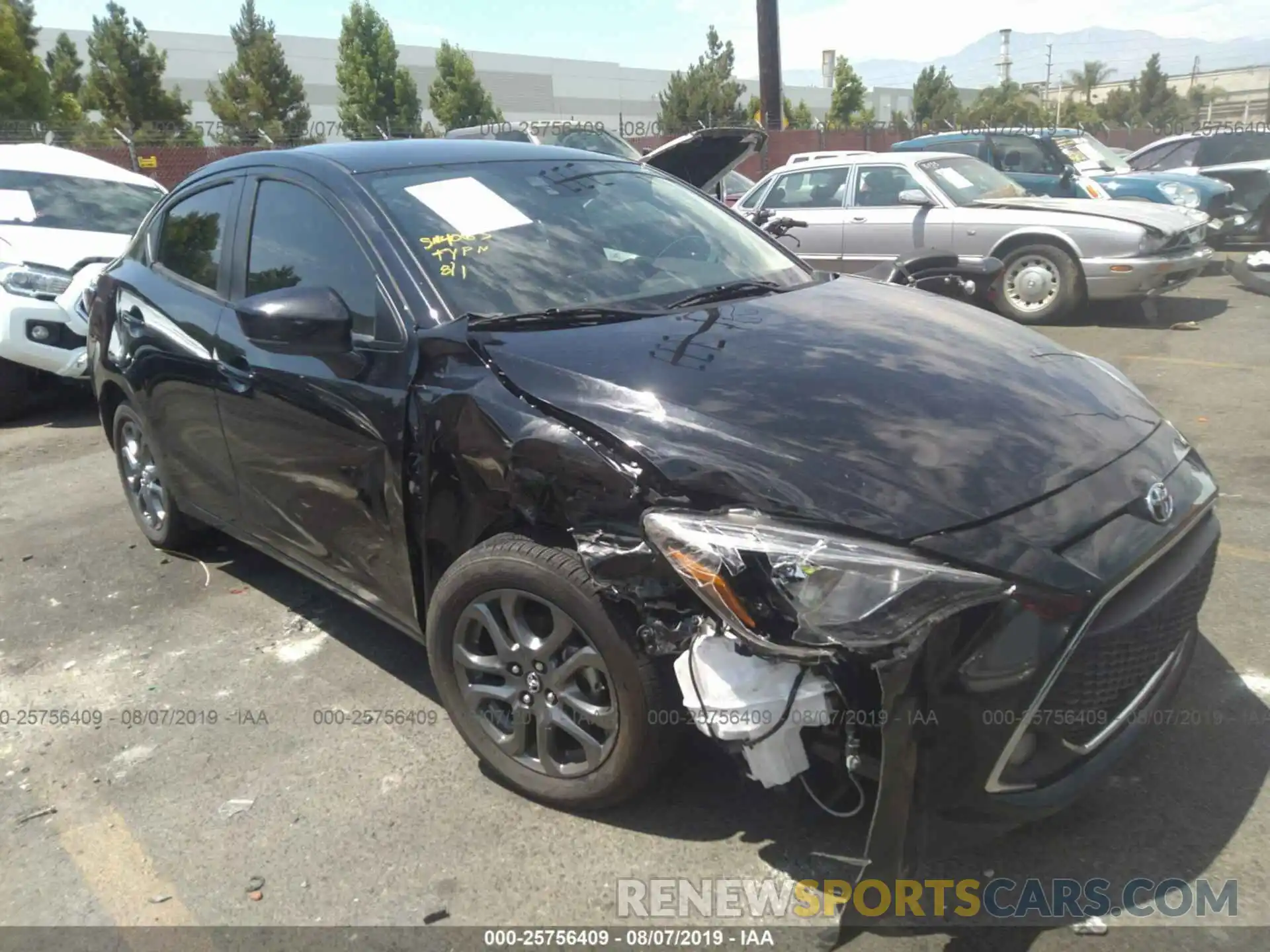 1 Photograph of a damaged car 3MYDLBYV8KY514063 TOYOTA YARIS 2019