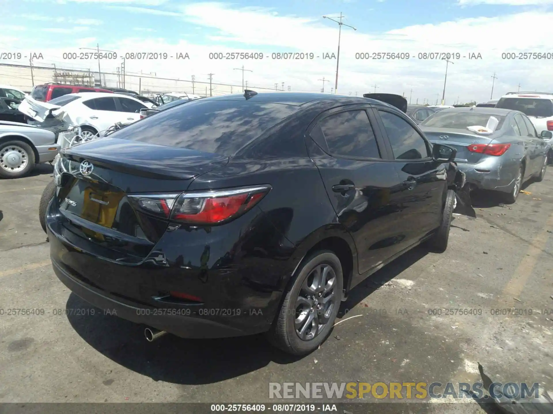 4 Photograph of a damaged car 3MYDLBYV8KY514063 TOYOTA YARIS 2019