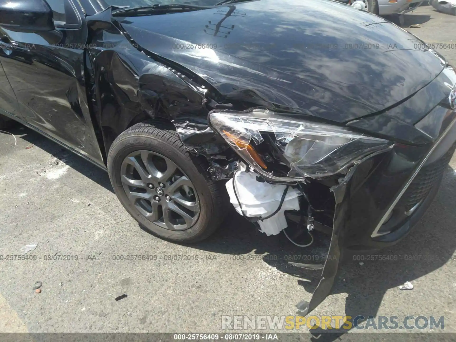 6 Photograph of a damaged car 3MYDLBYV8KY514063 TOYOTA YARIS 2019