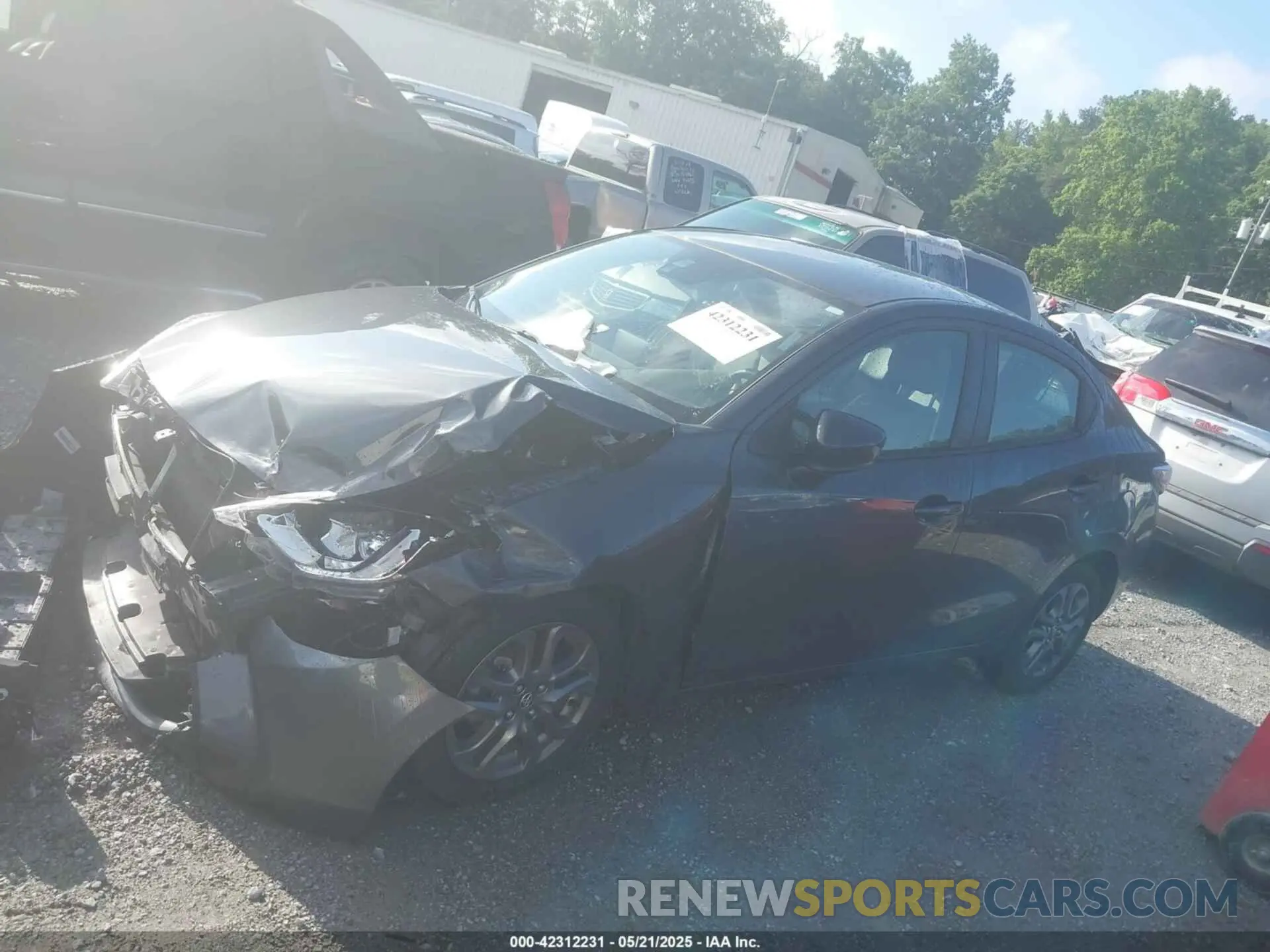 14 Photograph of a damaged car 3MYDLBYV8KY515505 TOYOTA YARIS 2019