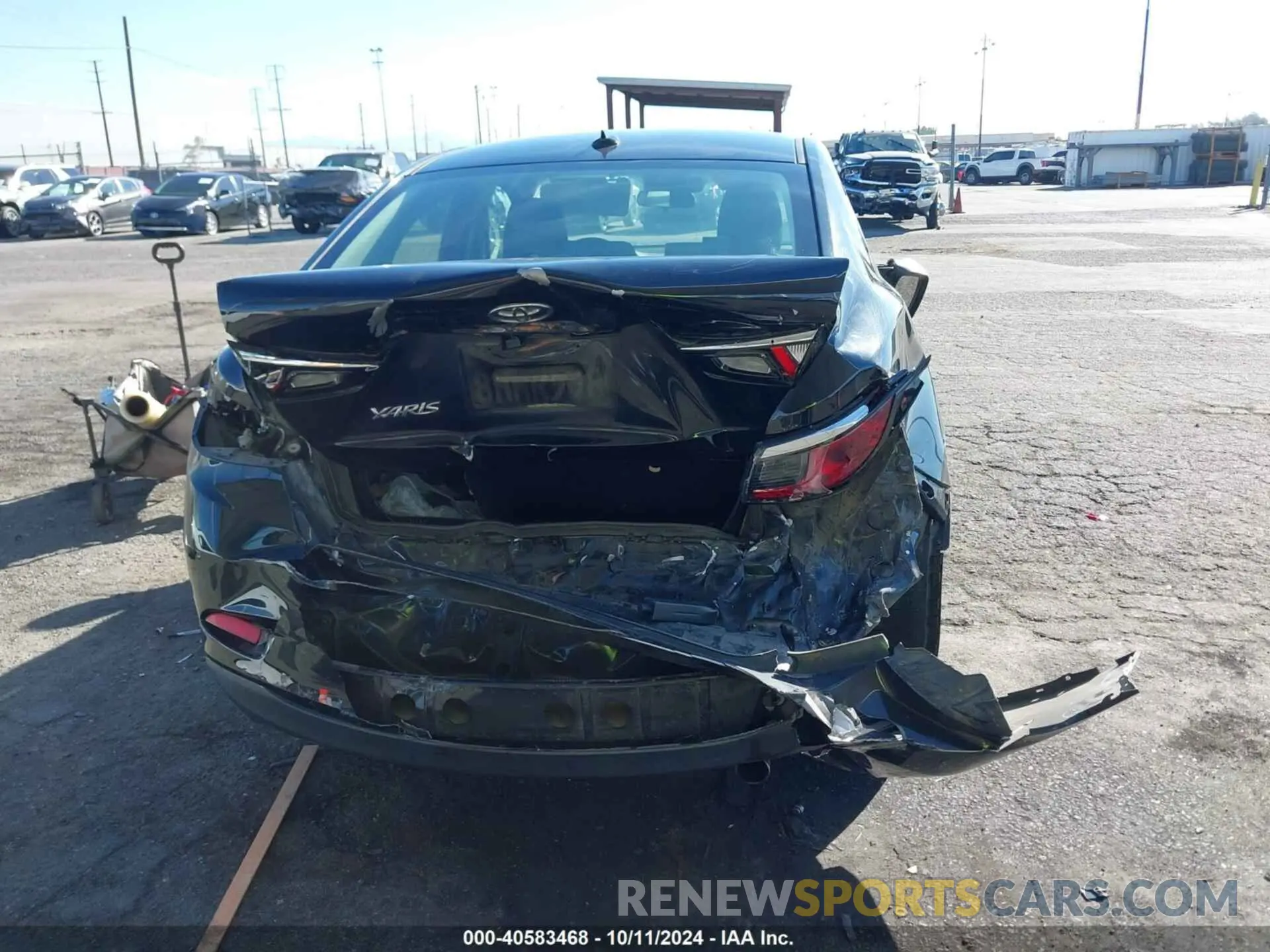 16 Photograph of a damaged car 3MYDLBYV8KY517822 TOYOTA YARIS 2019