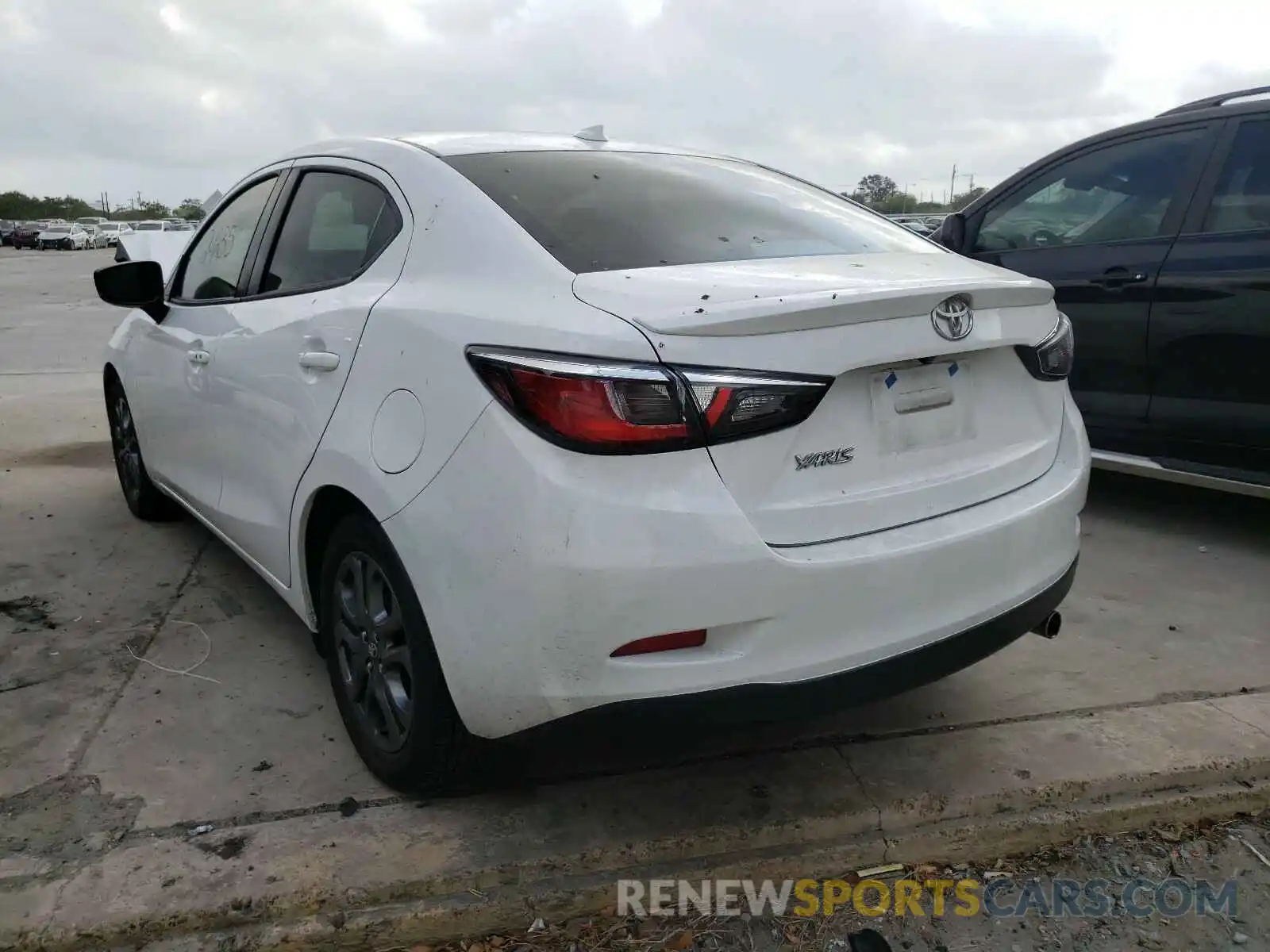 3 Photograph of a damaged car 3MYDLBYV8KY521143 TOYOTA YARIS 2019