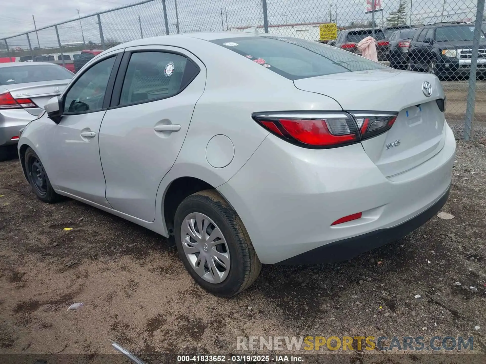 3 Photograph of a damaged car 3MYDLBYV8KY526259 TOYOTA YARIS 2019