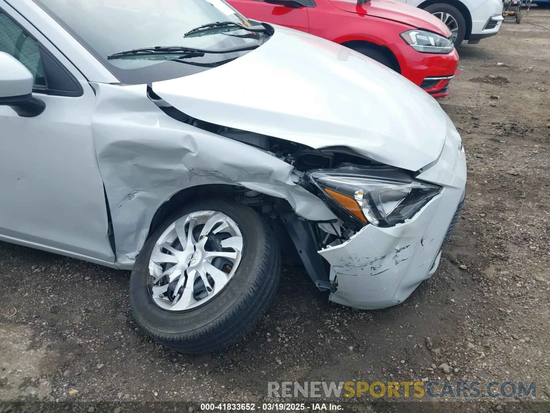 6 Photograph of a damaged car 3MYDLBYV8KY526259 TOYOTA YARIS 2019