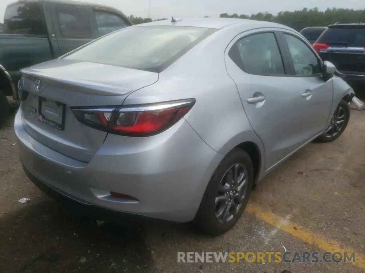 4 Photograph of a damaged car 3MYDLBYV9KY501631 TOYOTA YARIS 2019