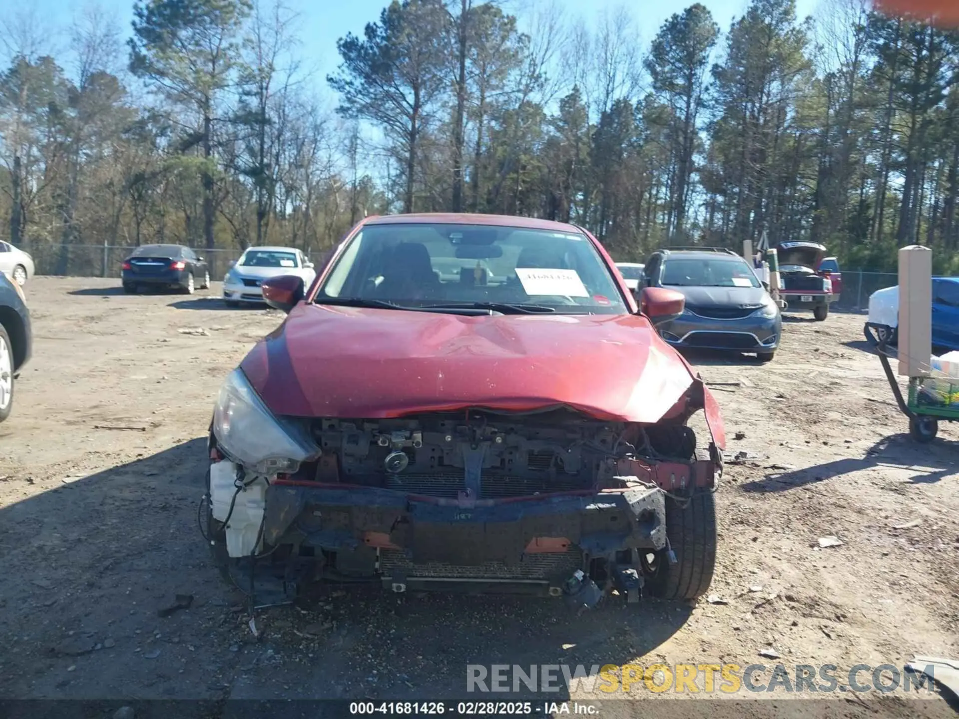 13 Photograph of a damaged car 3MYDLBYV9KY502584 TOYOTA YARIS 2019