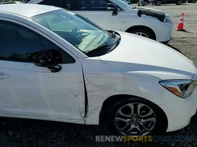 13 Photograph of a damaged car 3MYDLBYV9KY504237 TOYOTA YARIS 2019
