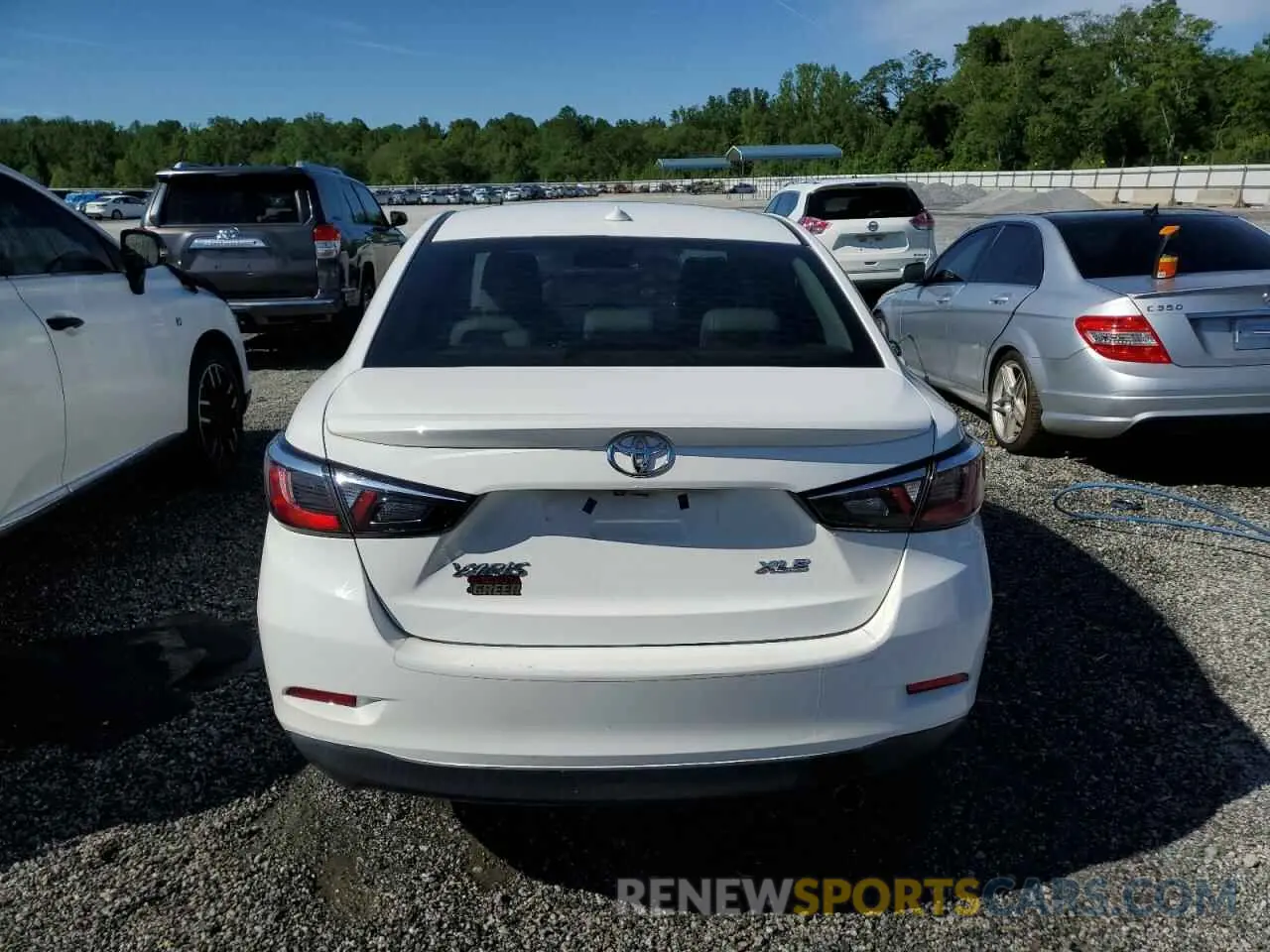 6 Photograph of a damaged car 3MYDLBYV9KY504237 TOYOTA YARIS 2019