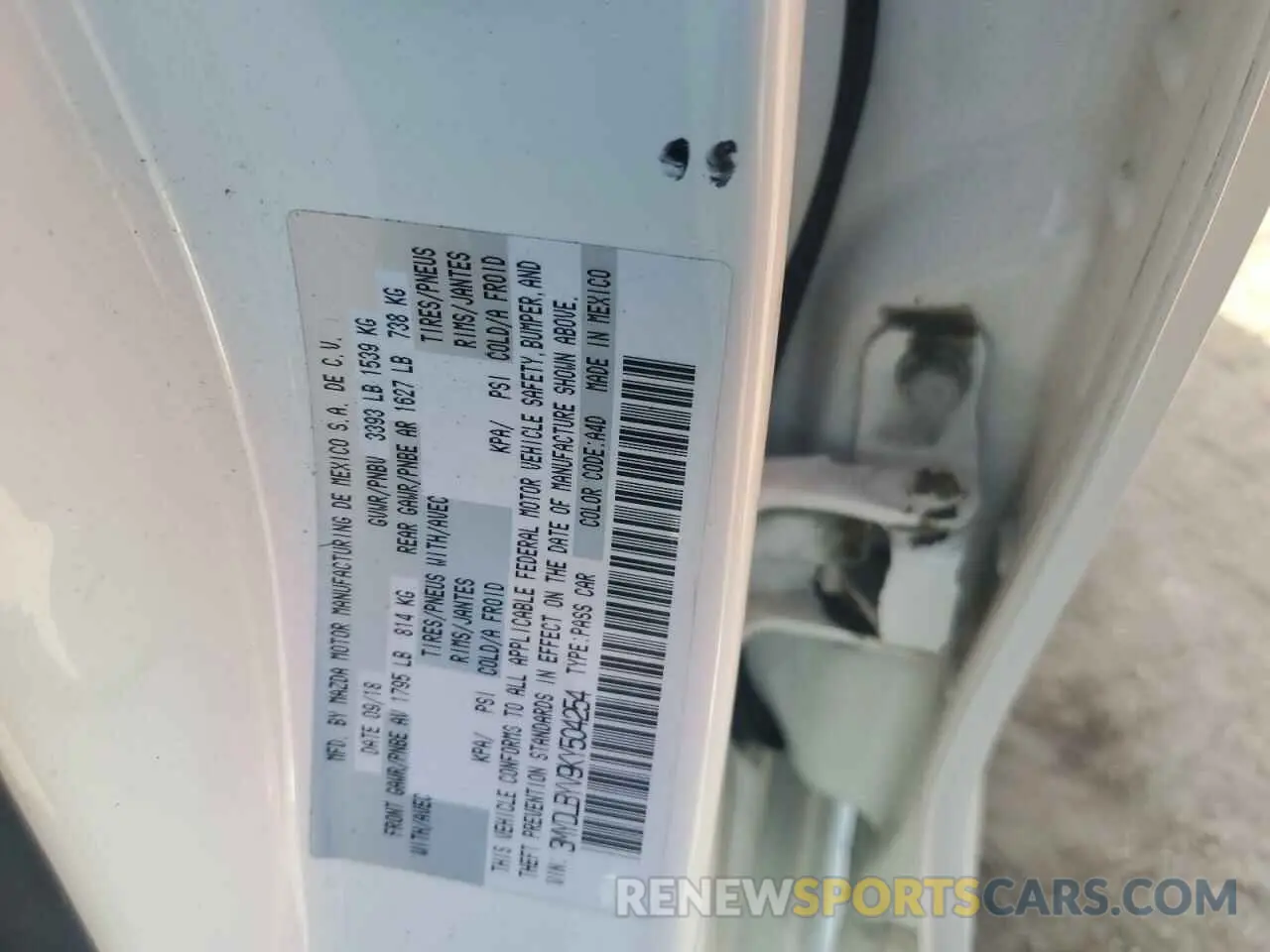 12 Photograph of a damaged car 3MYDLBYV9KY504254 TOYOTA YARIS 2019