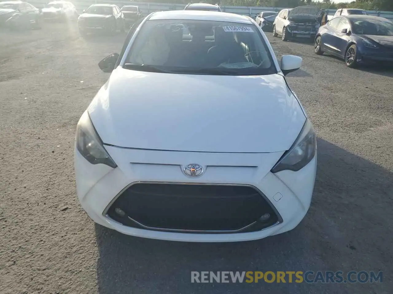 5 Photograph of a damaged car 3MYDLBYV9KY504254 TOYOTA YARIS 2019