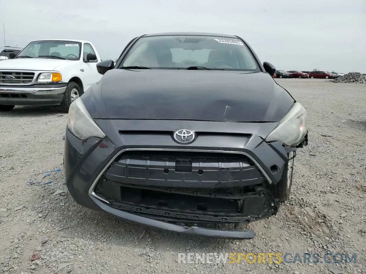 5 Photograph of a damaged car 3MYDLBYV9KY508692 TOYOTA YARIS 2019
