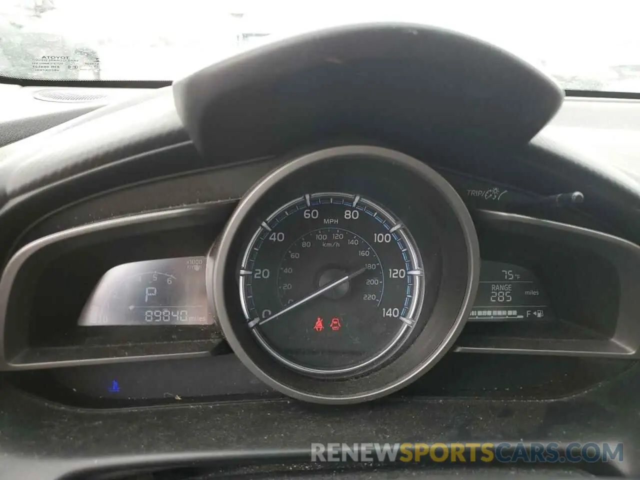 9 Photograph of a damaged car 3MYDLBYV9KY508692 TOYOTA YARIS 2019