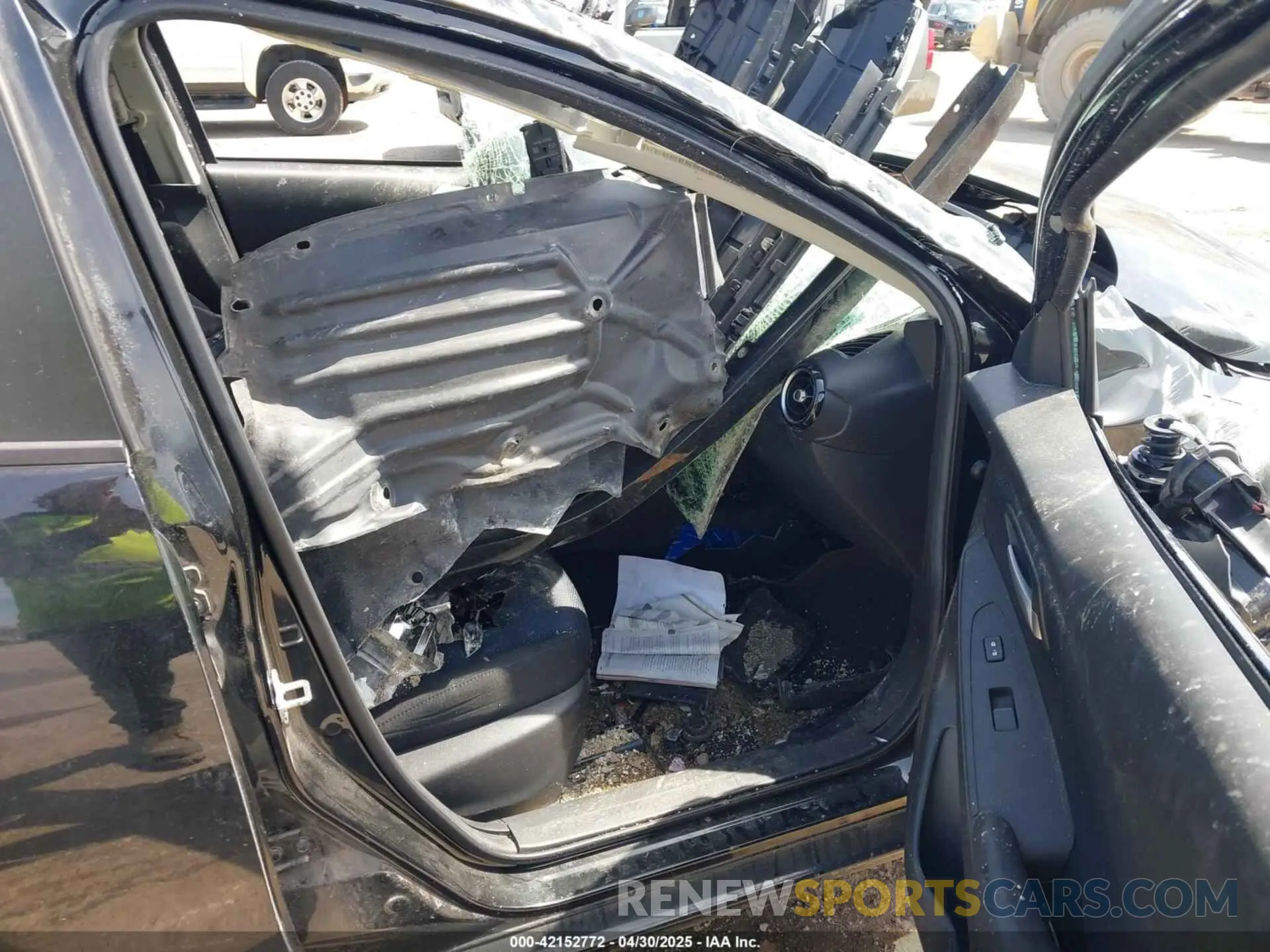 5 Photograph of a damaged car 3MYDLBYV9KY509261 TOYOTA YARIS 2019