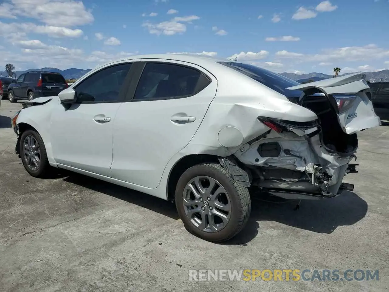 2 Photograph of a damaged car 3MYDLBYV9KY512340 TOYOTA YARIS 2019
