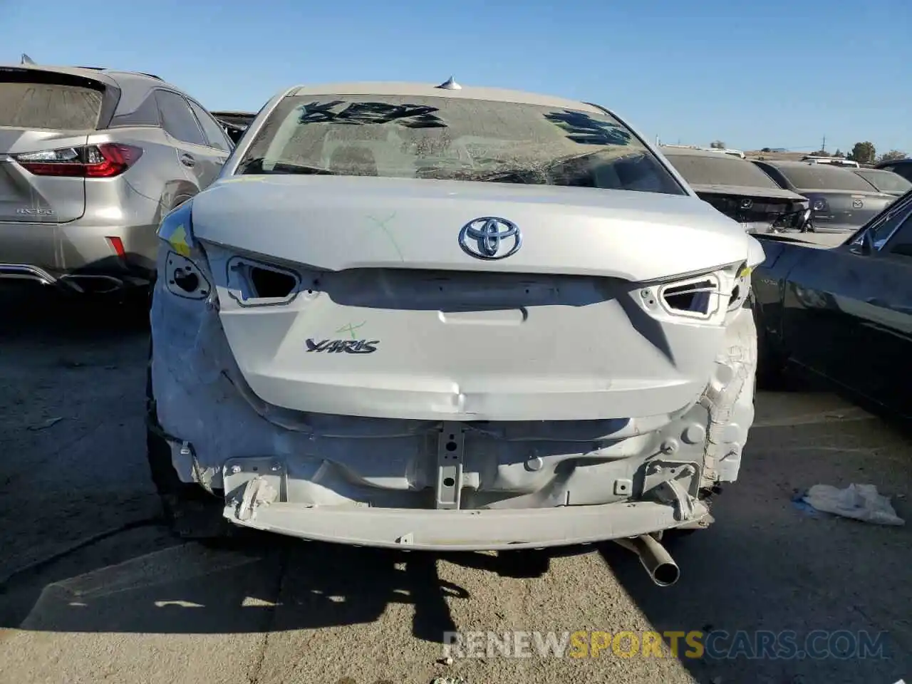 6 Photograph of a damaged car 3MYDLBYV9KY515254 TOYOTA YARIS 2019