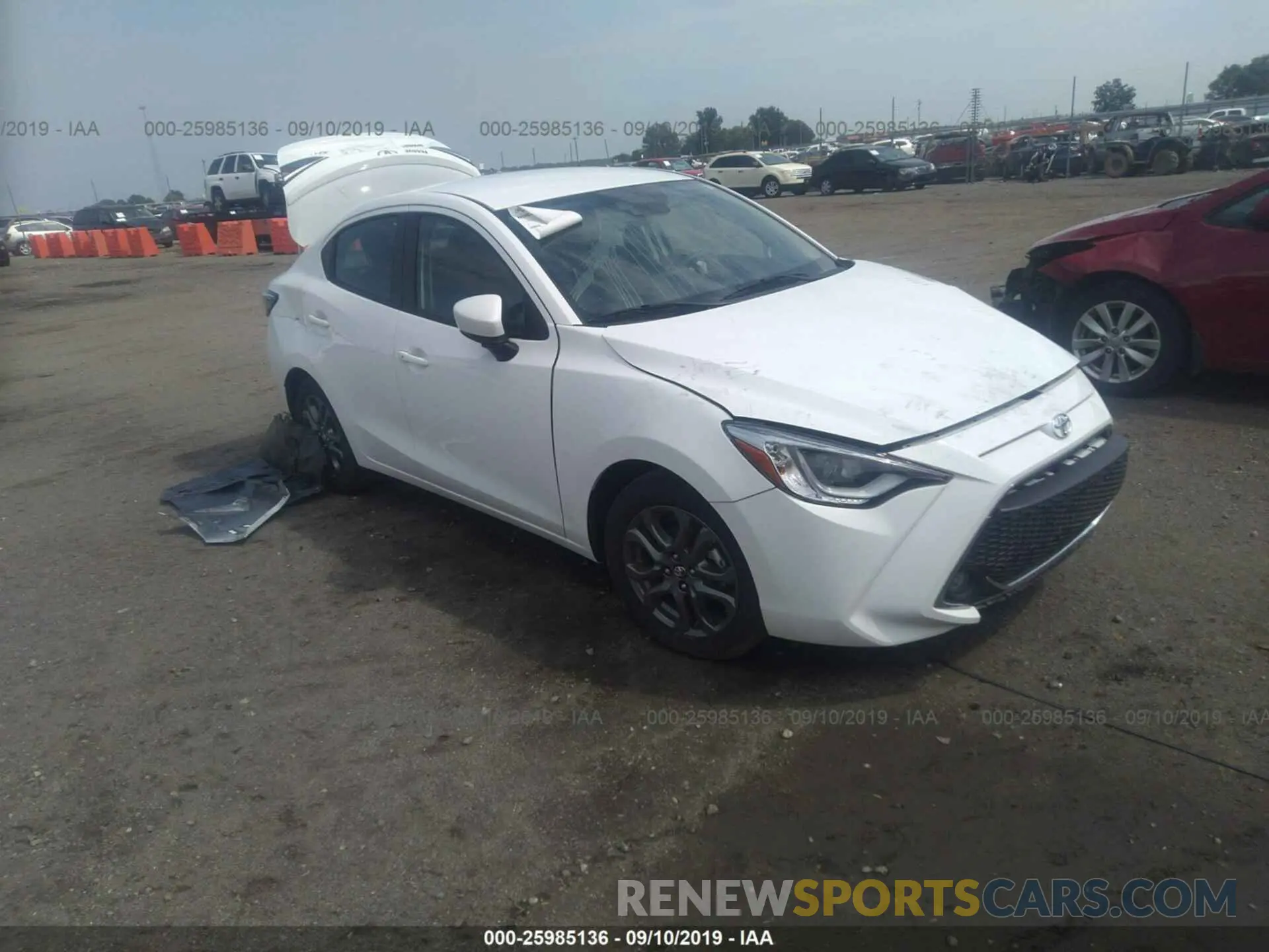 1 Photograph of a damaged car 3MYDLBYV9KY516727 TOYOTA YARIS 2019