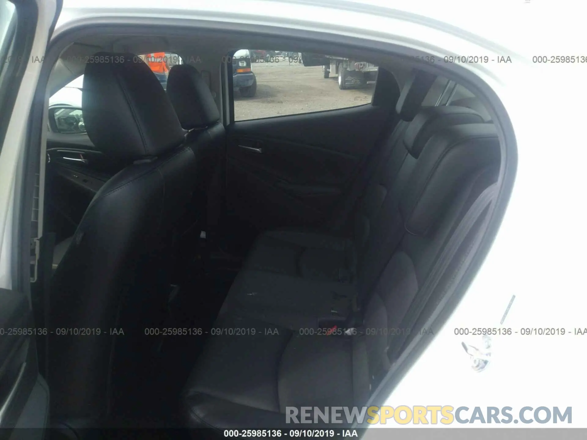 8 Photograph of a damaged car 3MYDLBYV9KY516727 TOYOTA YARIS 2019