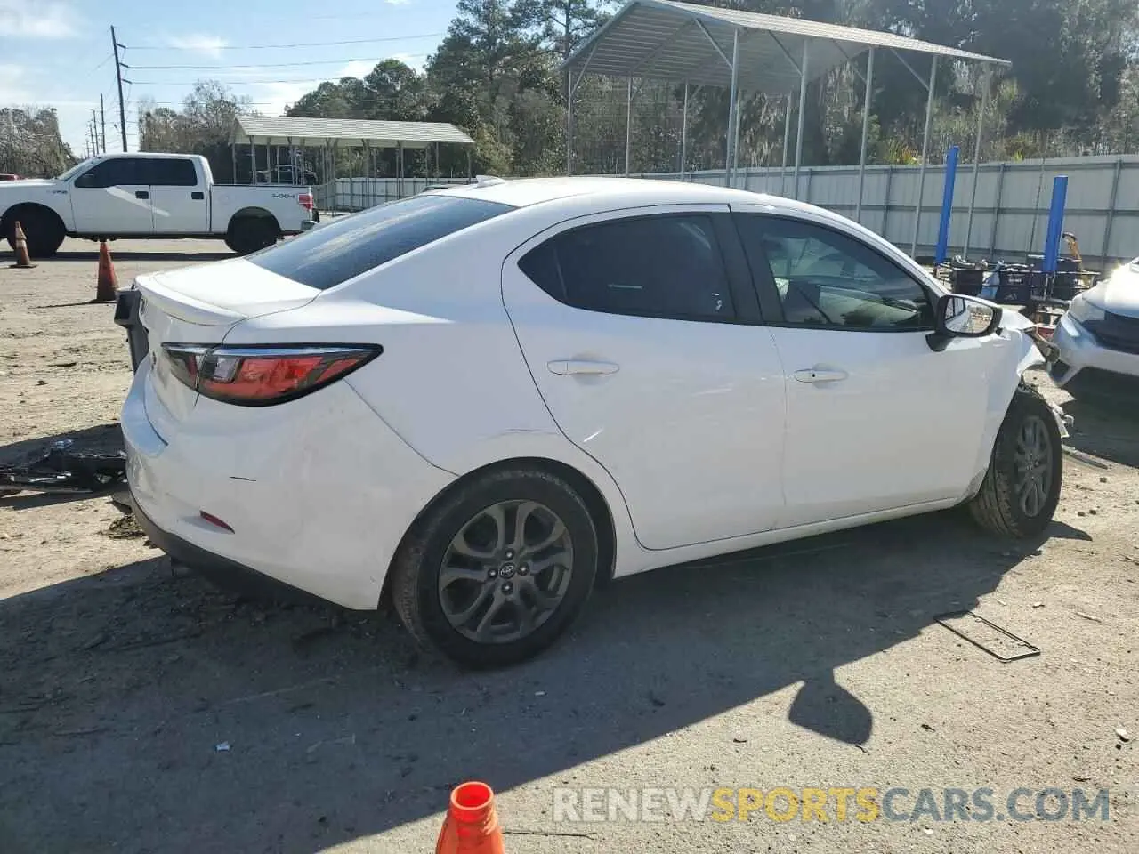 3 Photograph of a damaged car 3MYDLBYV9KY518042 TOYOTA YARIS 2019