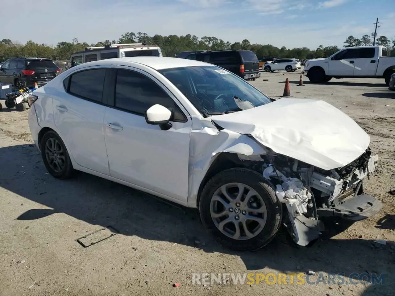 4 Photograph of a damaged car 3MYDLBYV9KY518042 TOYOTA YARIS 2019