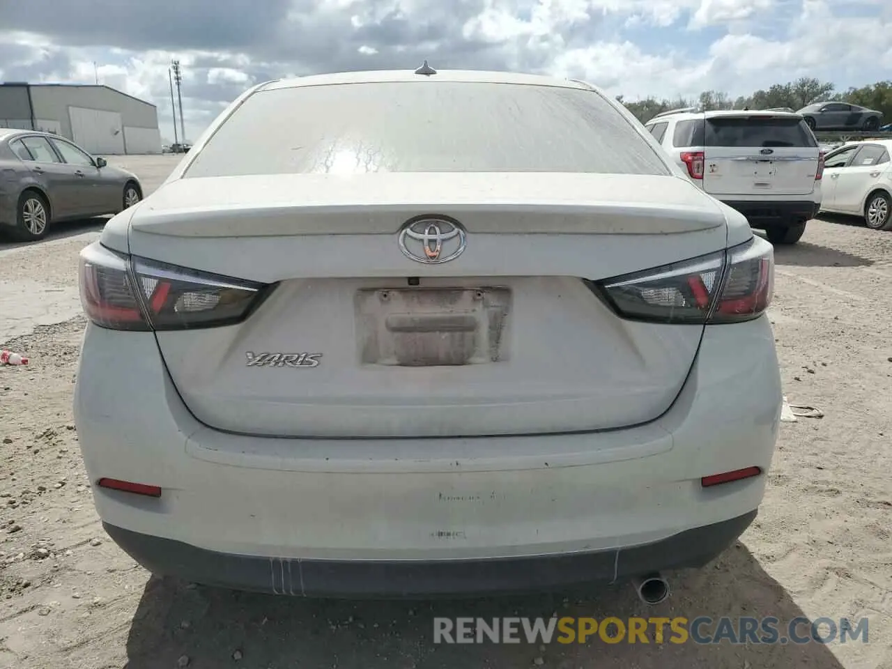 6 Photograph of a damaged car 3MYDLBYV9KY519238 TOYOTA YARIS 2019