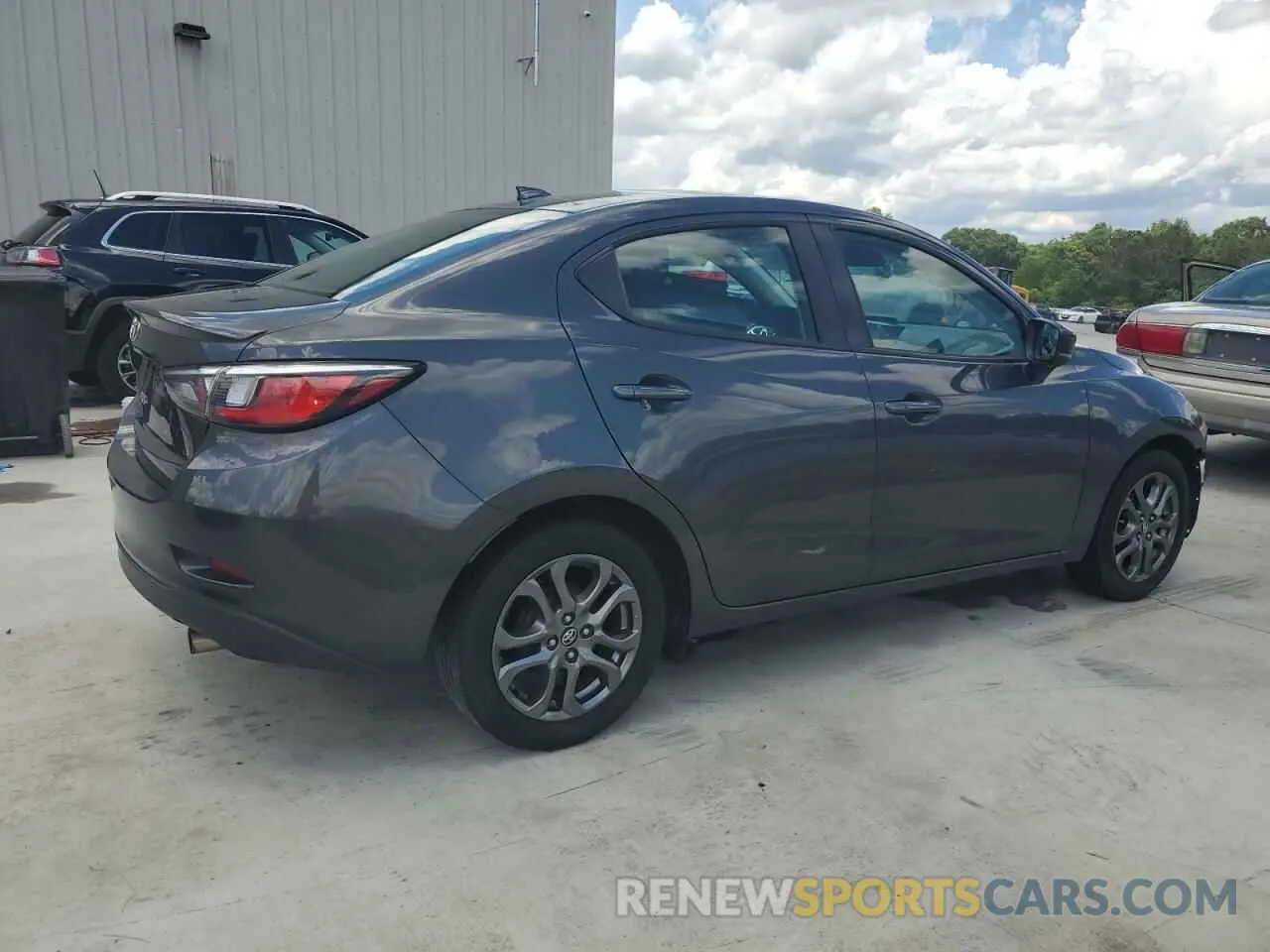 3 Photograph of a damaged car 3MYDLBYV9KY520180 TOYOTA YARIS 2019