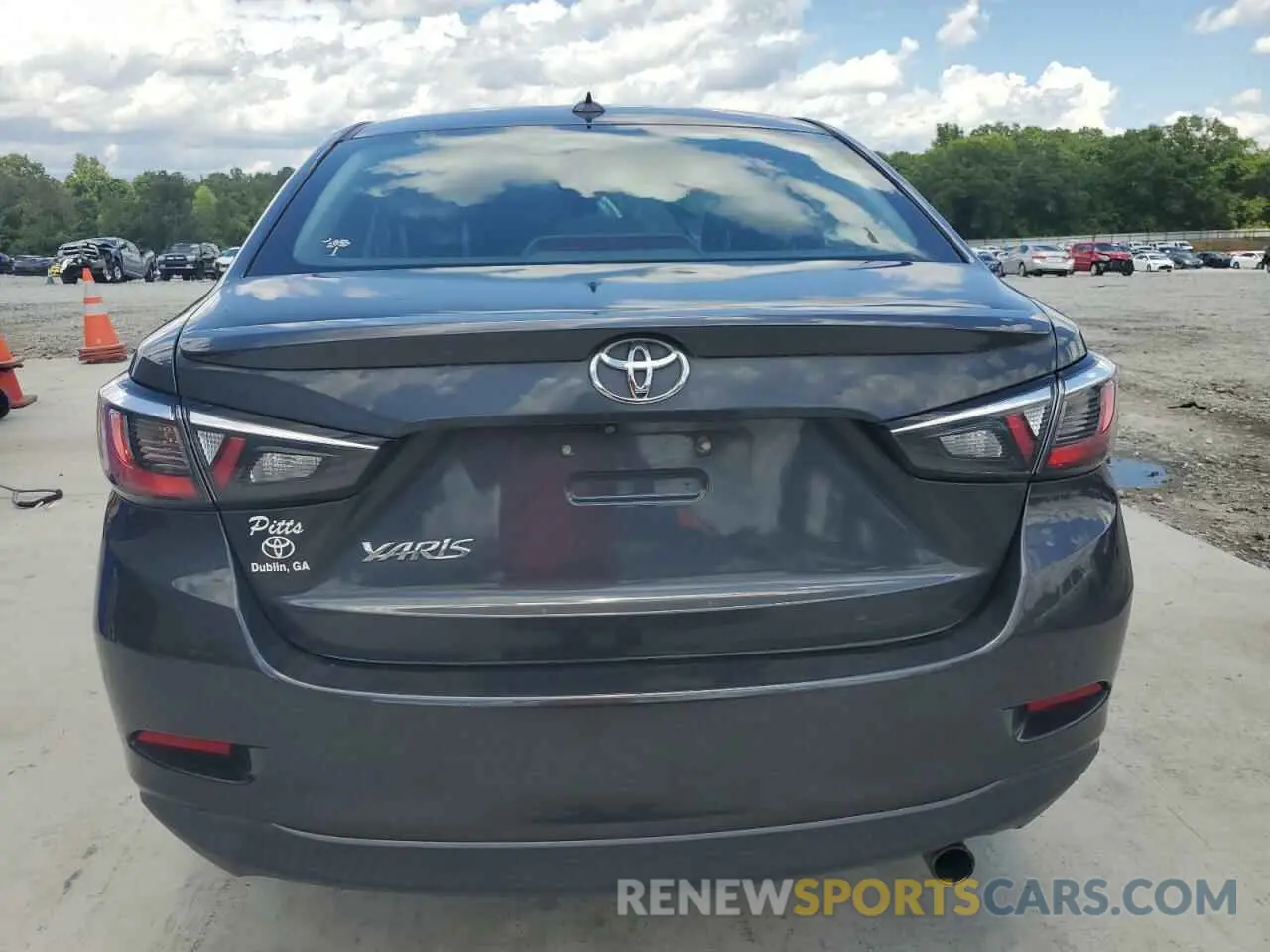 6 Photograph of a damaged car 3MYDLBYV9KY520180 TOYOTA YARIS 2019