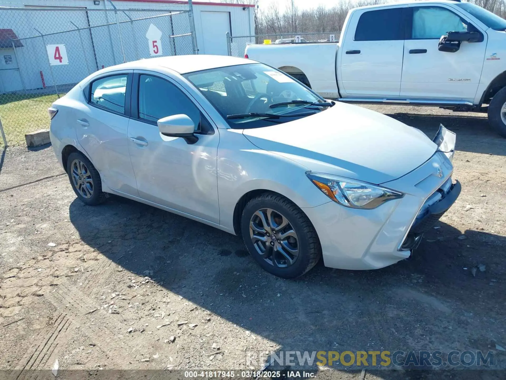 1 Photograph of a damaged car 3MYDLBYV9KY523922 TOYOTA YARIS 2019