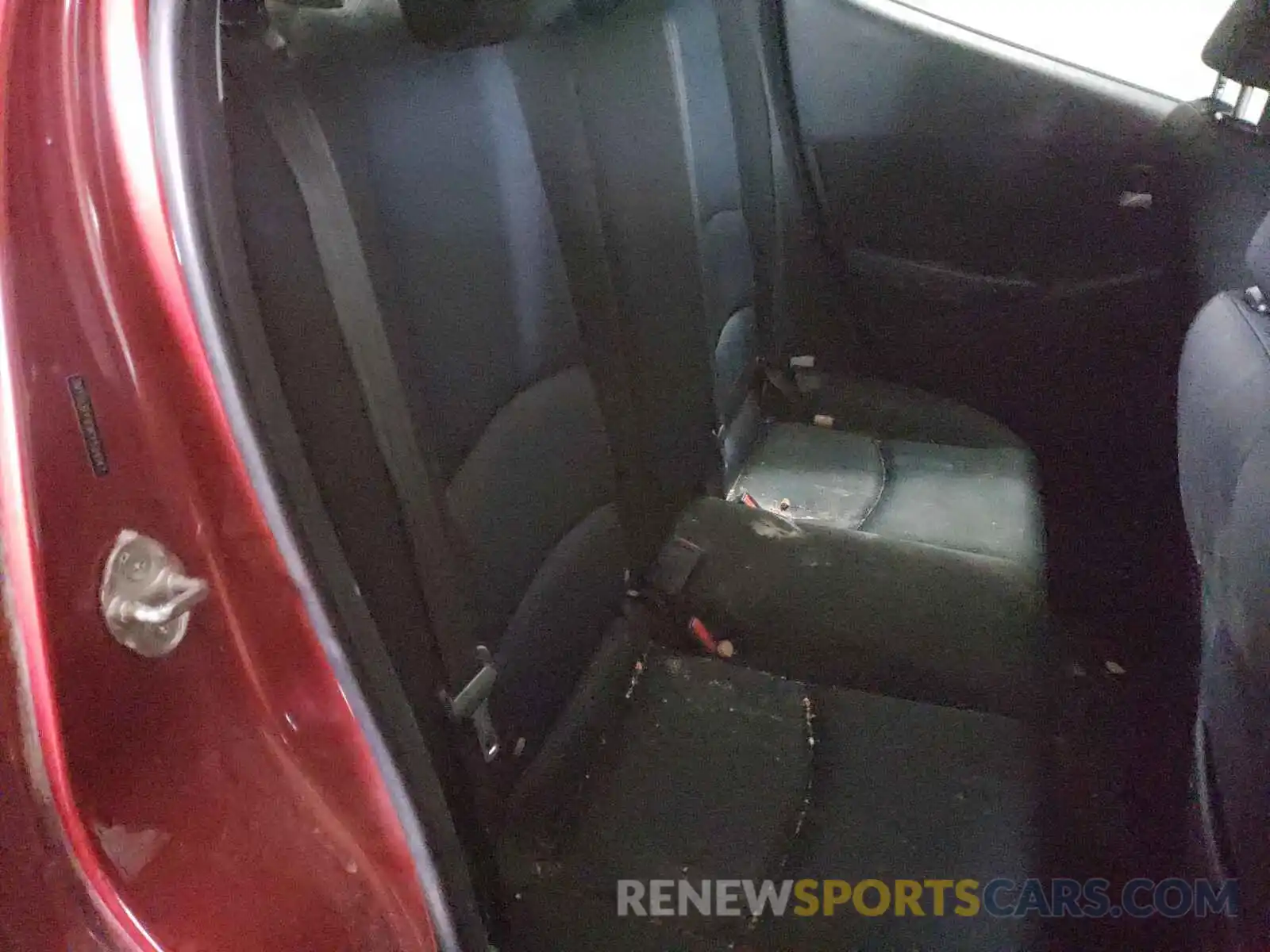 6 Photograph of a damaged car 3MYDLBYV9KY524147 TOYOTA YARIS 2019