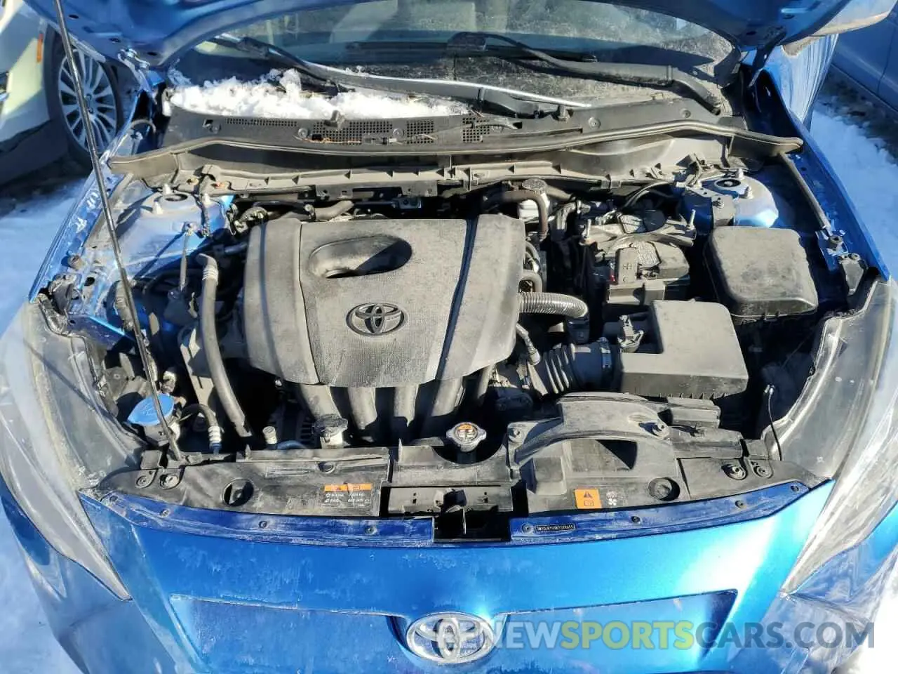 11 Photograph of a damaged car 3MYDLBYV9KY526643 TOYOTA YARIS 2019