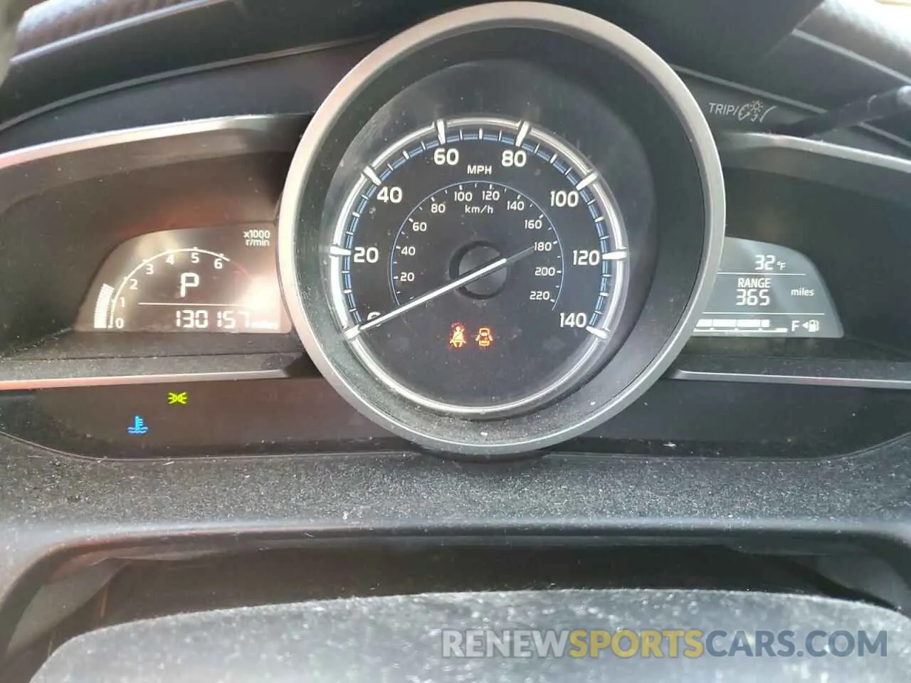 9 Photograph of a damaged car 3MYDLBYV9KY526643 TOYOTA YARIS 2019