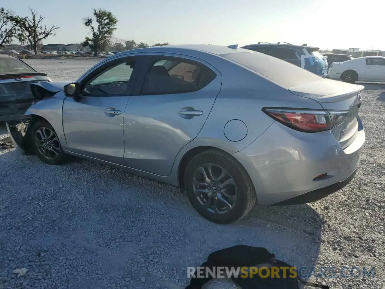 2 Photograph of a damaged car 3MYDLBYV9KY528201 TOYOTA YARIS 2019