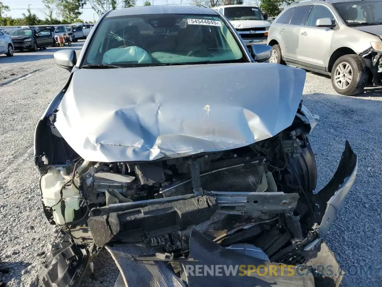 5 Photograph of a damaged car 3MYDLBYV9KY528201 TOYOTA YARIS 2019