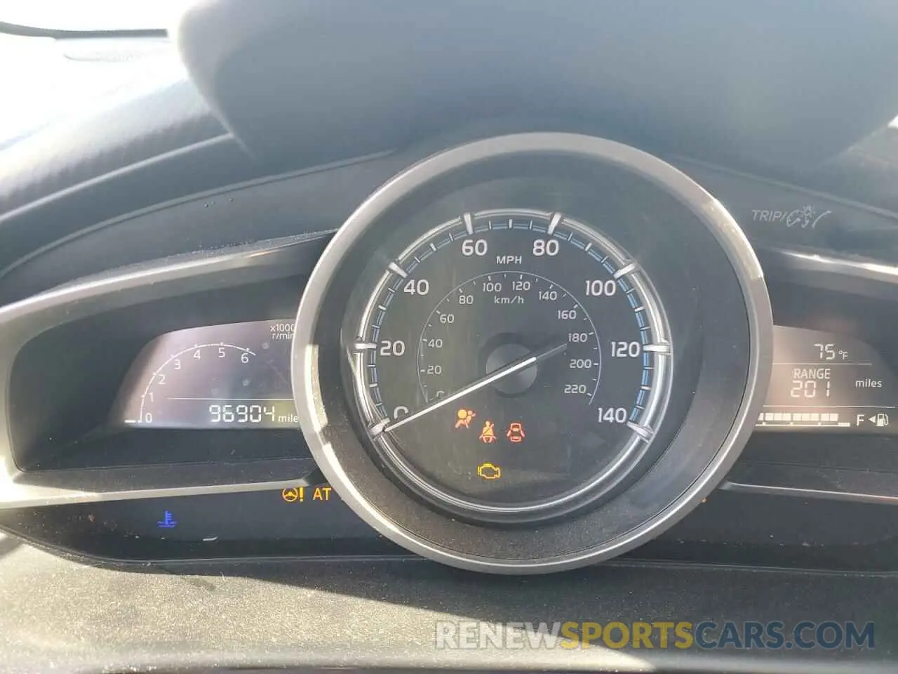 9 Photograph of a damaged car 3MYDLBYV9KY528201 TOYOTA YARIS 2019
