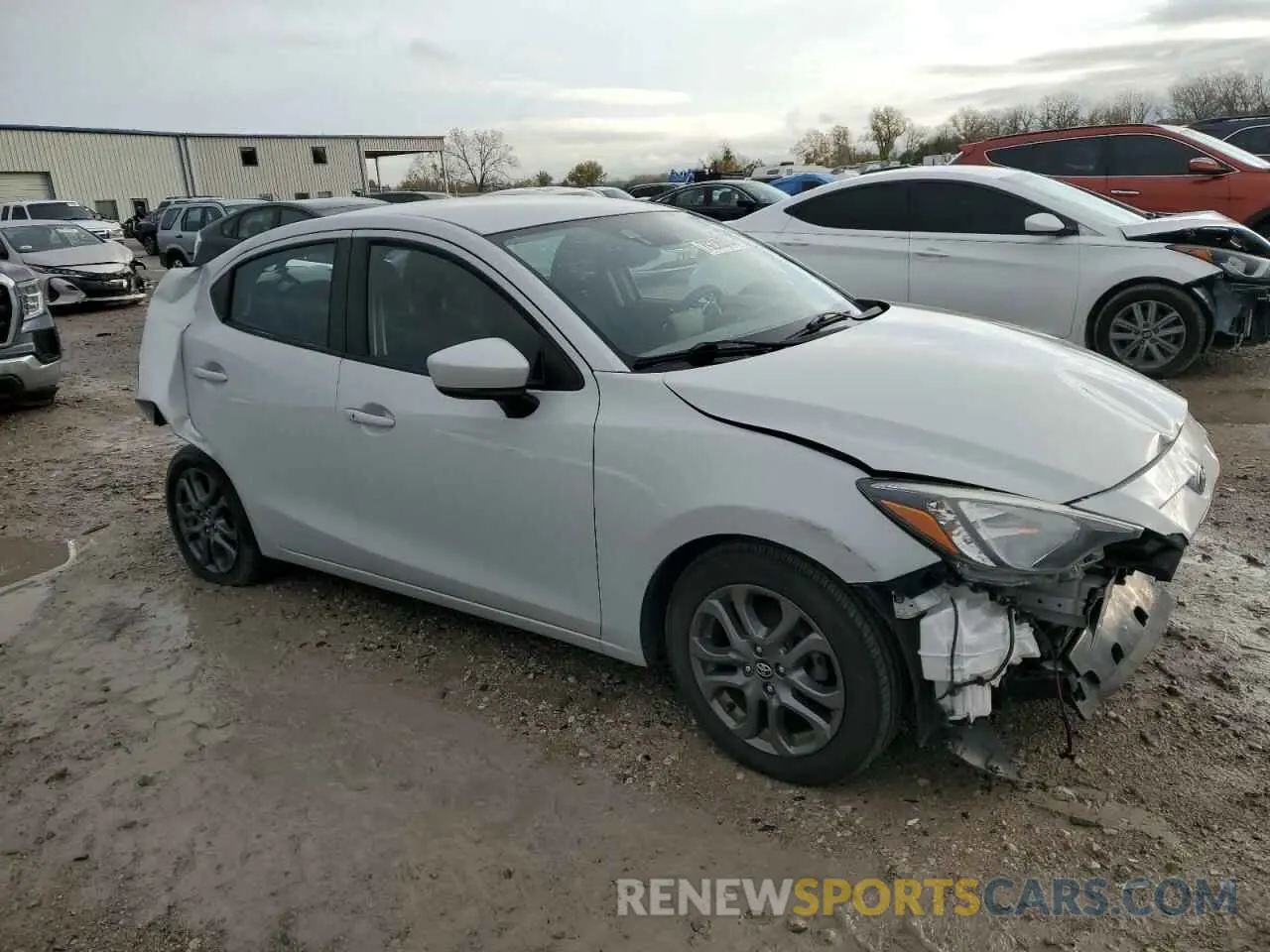 4 Photograph of a damaged car 3MYDLBYVXKY502948 TOYOTA YARIS 2019
