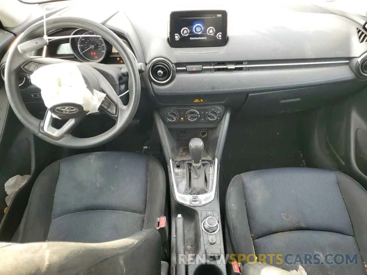 8 Photograph of a damaged car 3MYDLBYVXKY502948 TOYOTA YARIS 2019