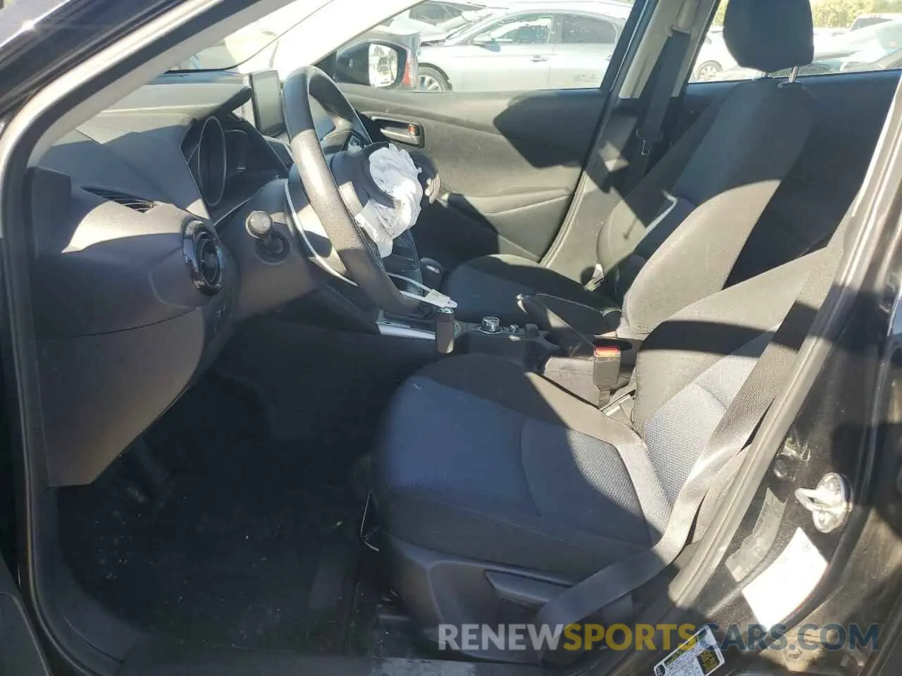 7 Photograph of a damaged car 3MYDLBYVXKY503498 TOYOTA YARIS 2019