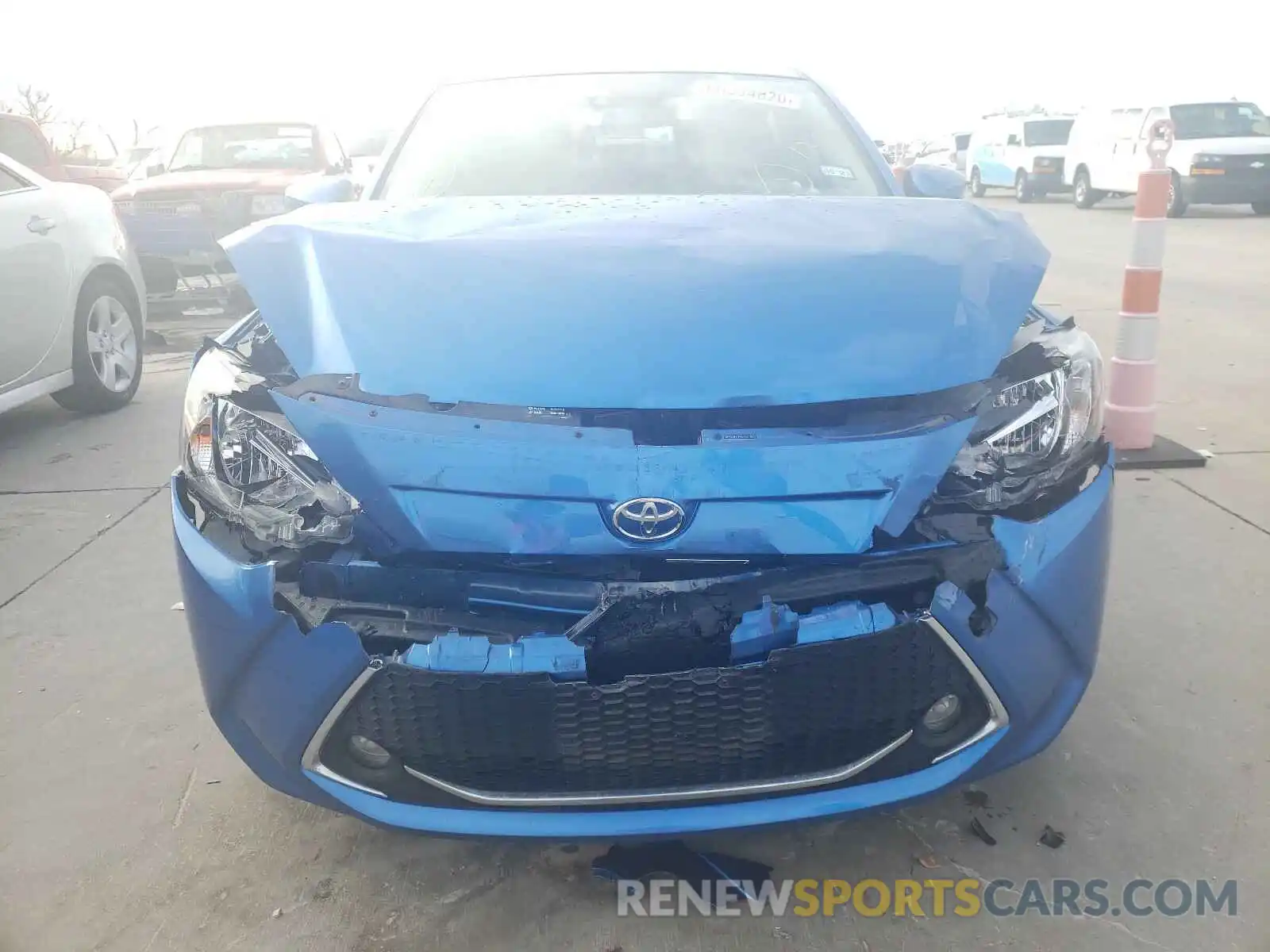 9 Photograph of a damaged car 3MYDLBYVXKY507020 TOYOTA YARIS 2019