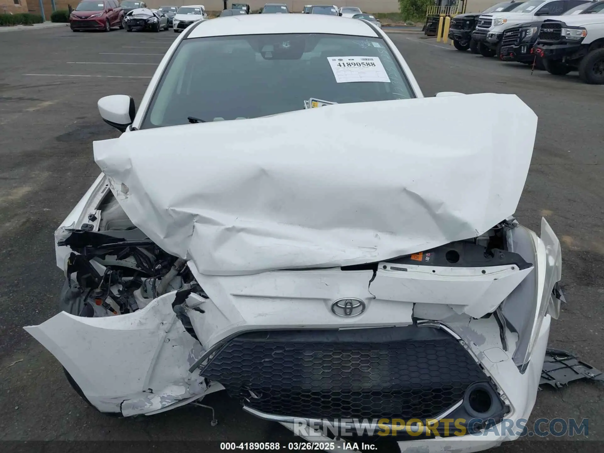 11 Photograph of a damaged car 3MYDLBYVXKY507258 TOYOTA YARIS 2019