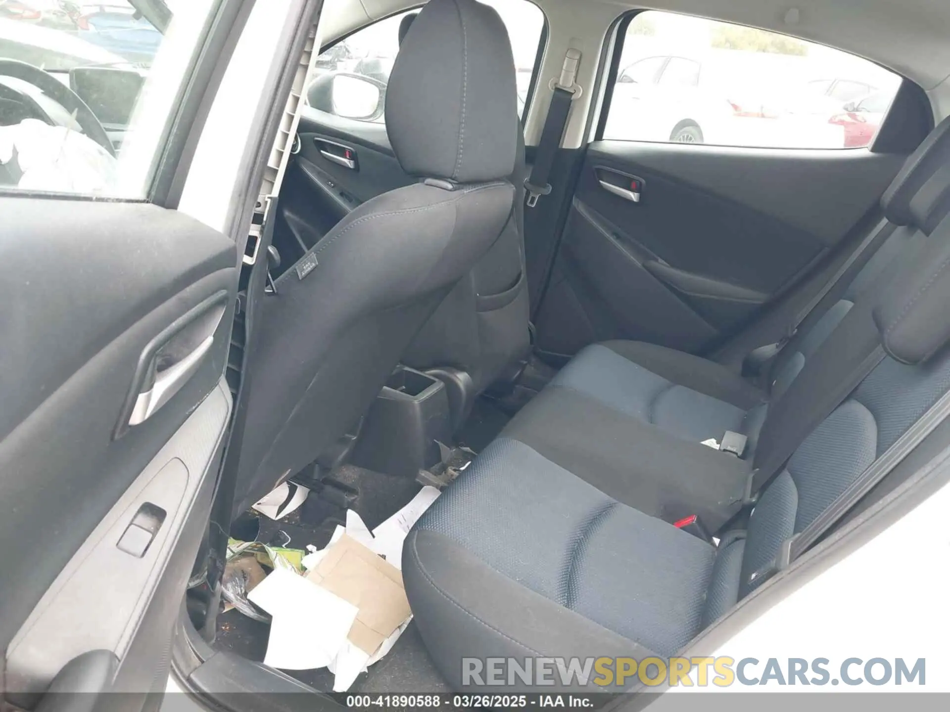 8 Photograph of a damaged car 3MYDLBYVXKY507258 TOYOTA YARIS 2019