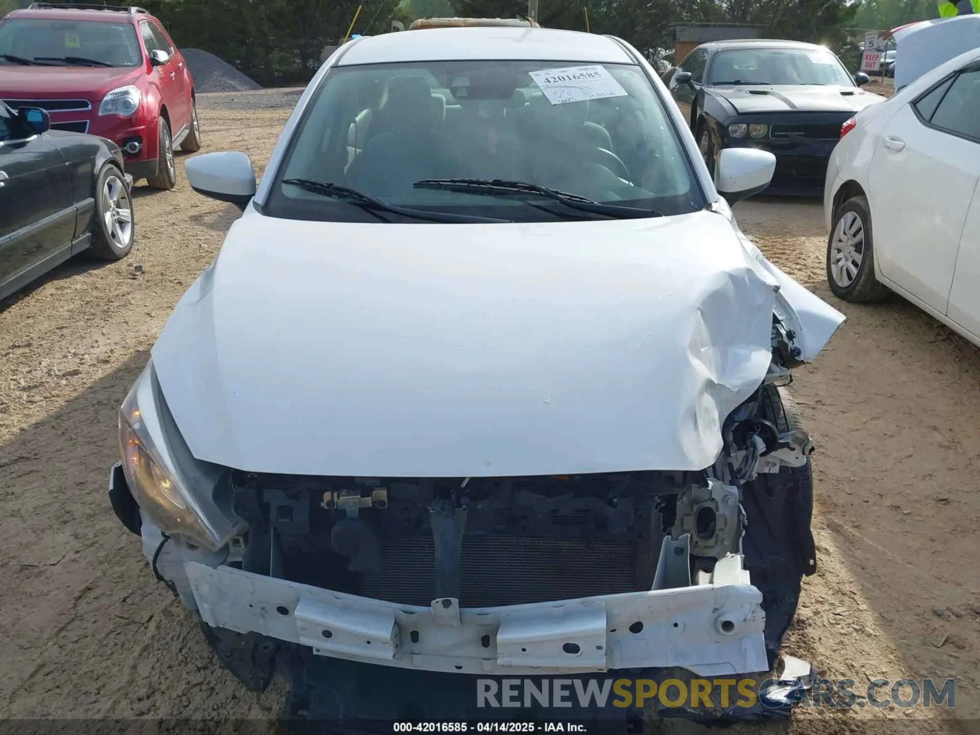12 Photograph of a damaged car 3MYDLBYVXKY510466 TOYOTA YARIS 2019