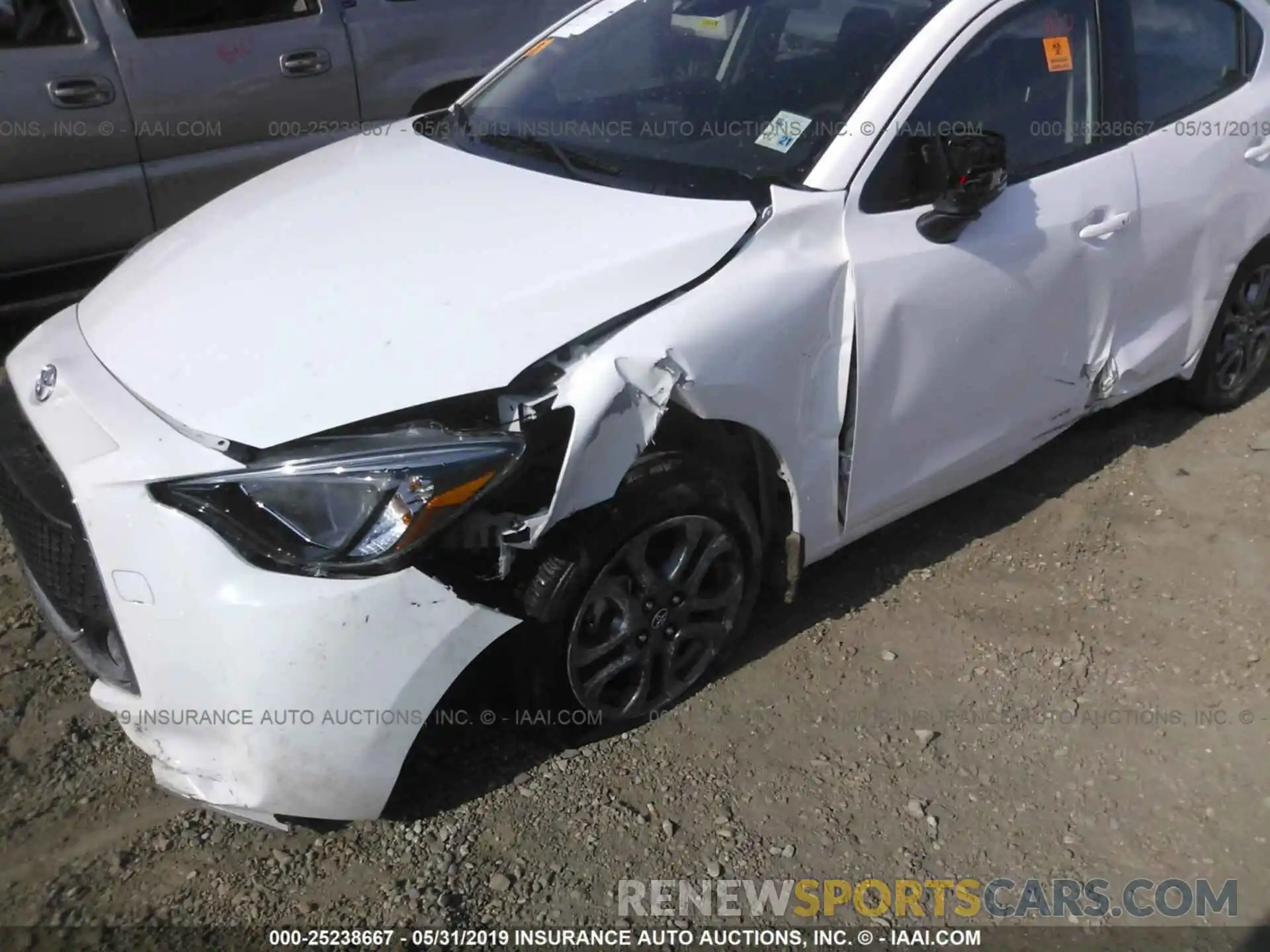 6 Photograph of a damaged car 3MYDLBYVXKY517580 TOYOTA YARIS 2019