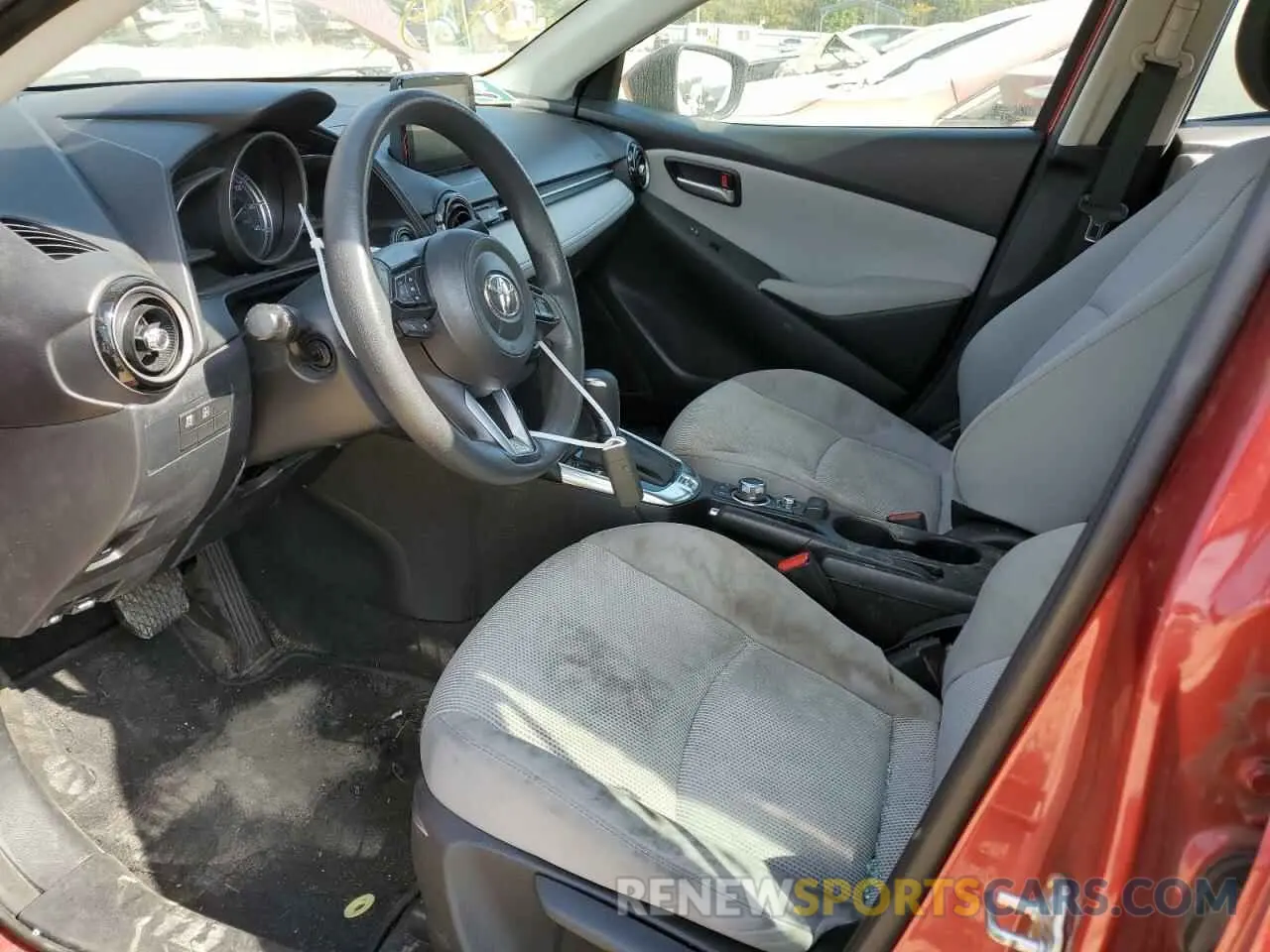7 Photograph of a damaged car 3MYDLBYVXKY519054 TOYOTA YARIS 2019