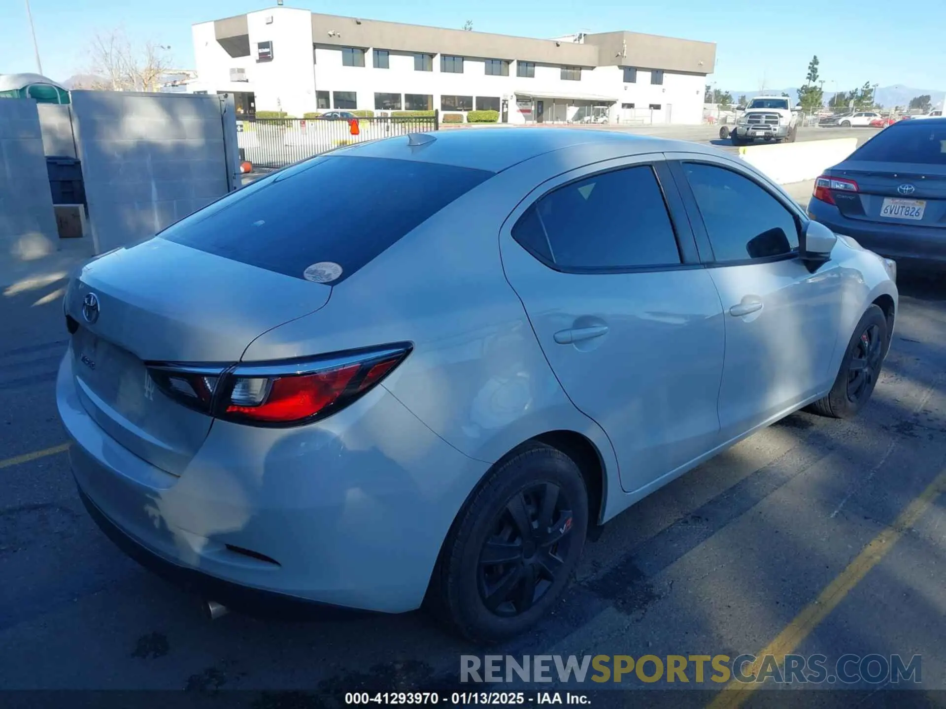 4 Photograph of a damaged car 3MYDLBYVXKY521984 TOYOTA YARIS 2019