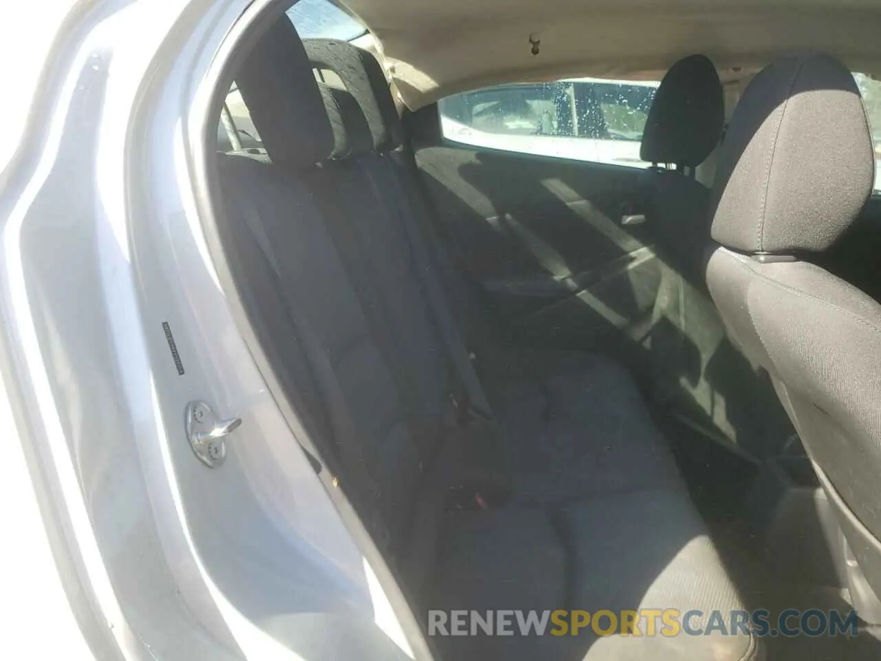 10 Photograph of a damaged car 3MYDLBYVXKY524254 TOYOTA YARIS 2019