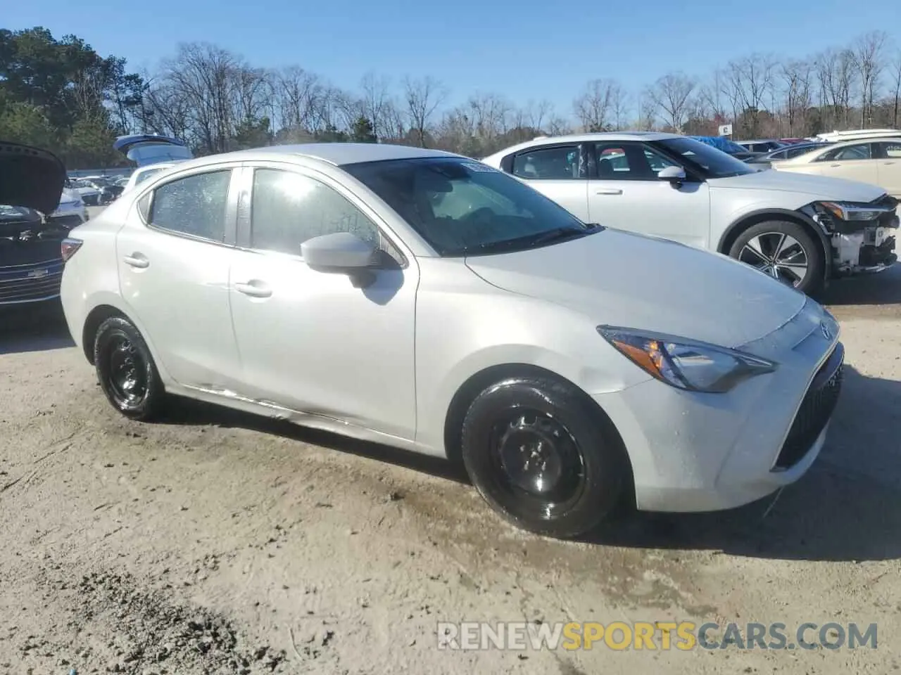4 Photograph of a damaged car 3MYDLBYVXKY524254 TOYOTA YARIS 2019