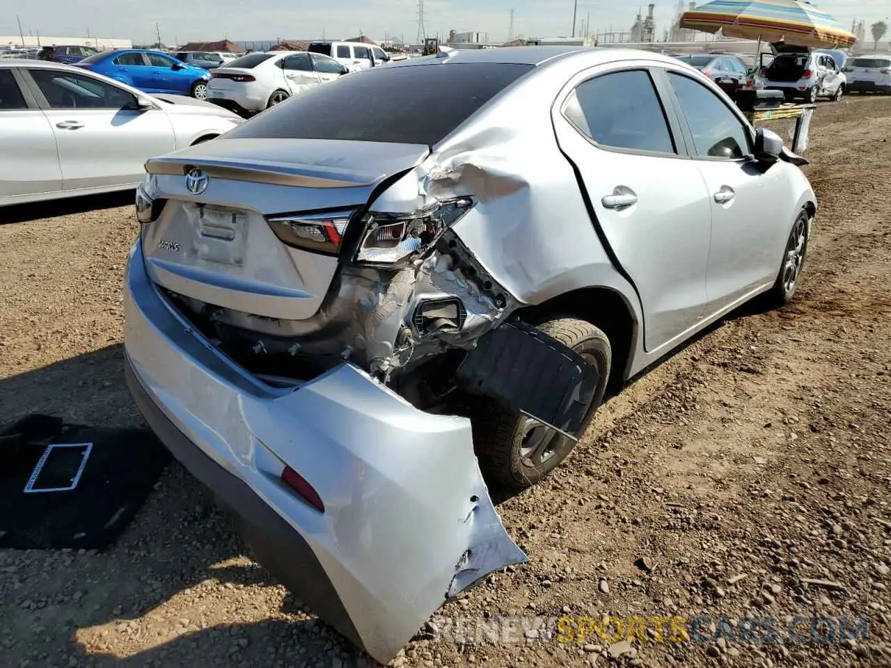 4 Photograph of a damaged car 3MYDLBYVXKY526103 TOYOTA YARIS 2019