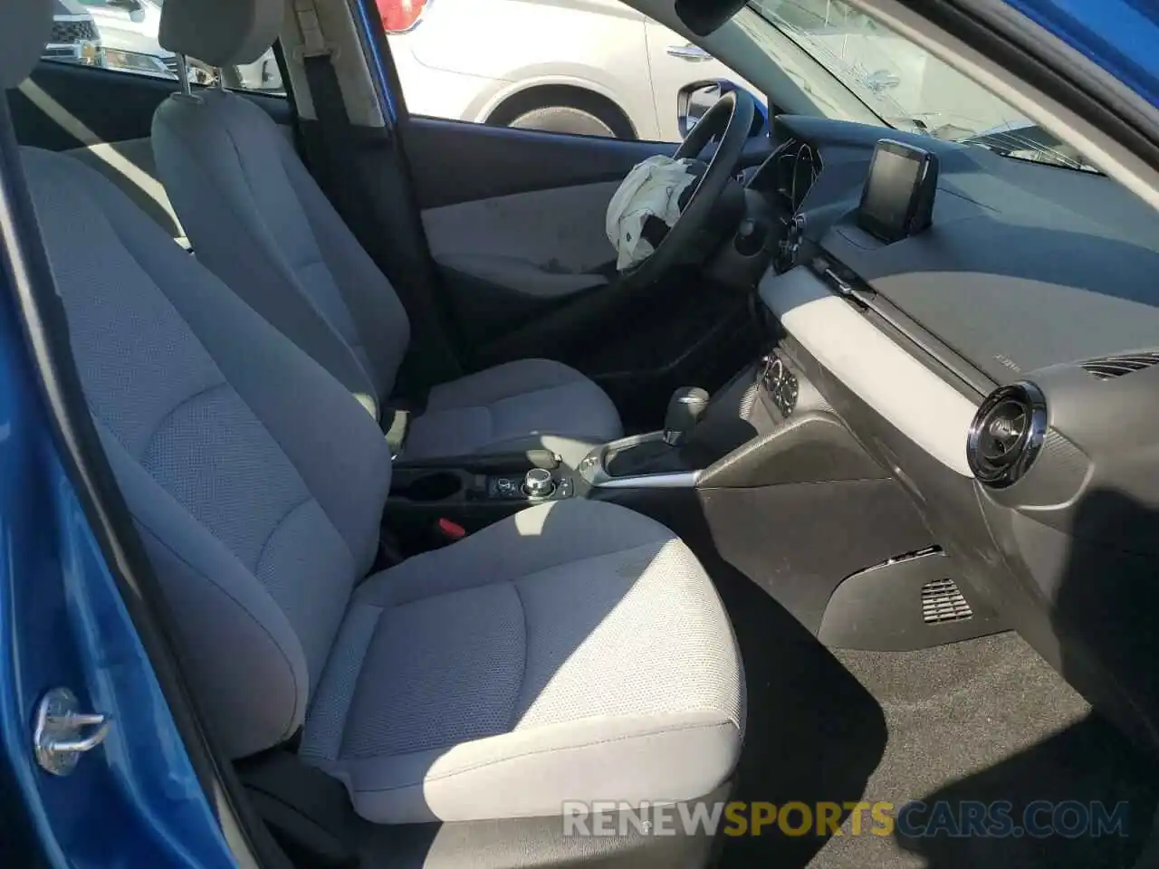 5 Photograph of a damaged car 3MYDLBYVXKY528319 TOYOTA YARIS 2019