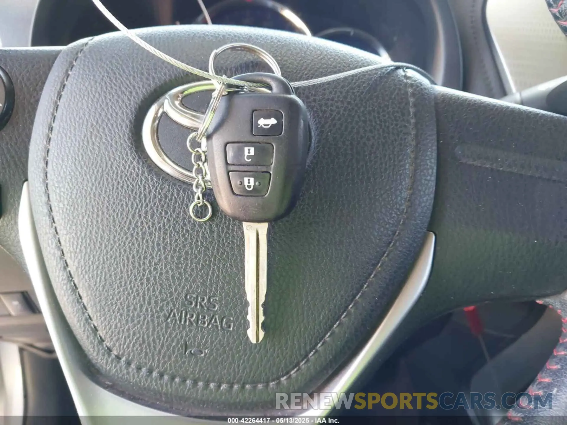 11 Photograph of a damaged car MR2B29F39K1143298 TOYOTA YARIS 2019