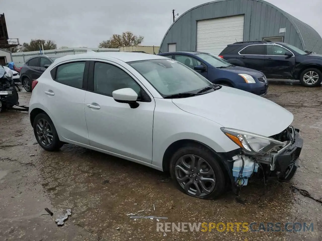 4 Photograph of a damaged car 3MYDLBJV0LY701681 TOYOTA YARIS 2020
