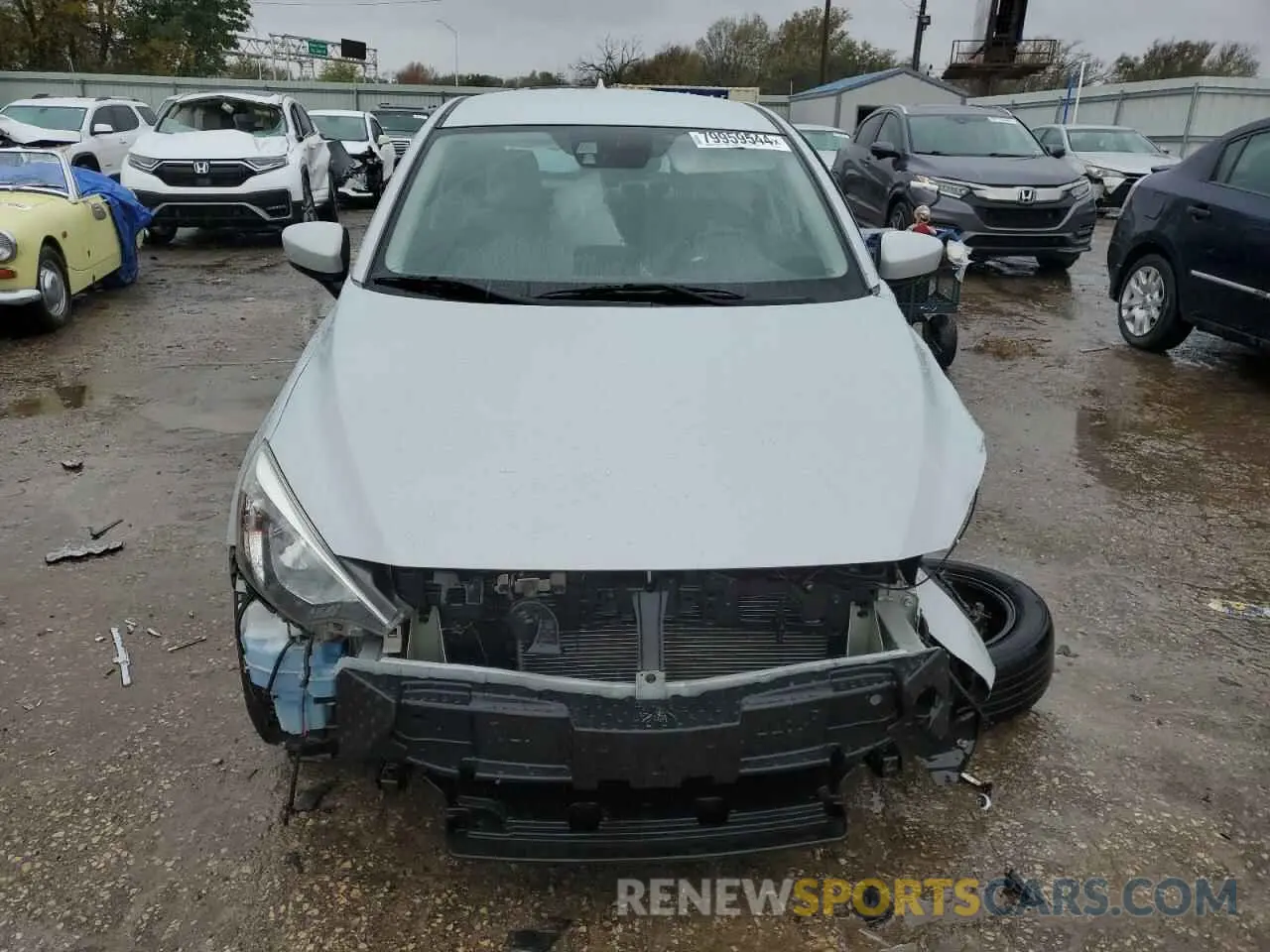 5 Photograph of a damaged car 3MYDLBJV0LY701681 TOYOTA YARIS 2020